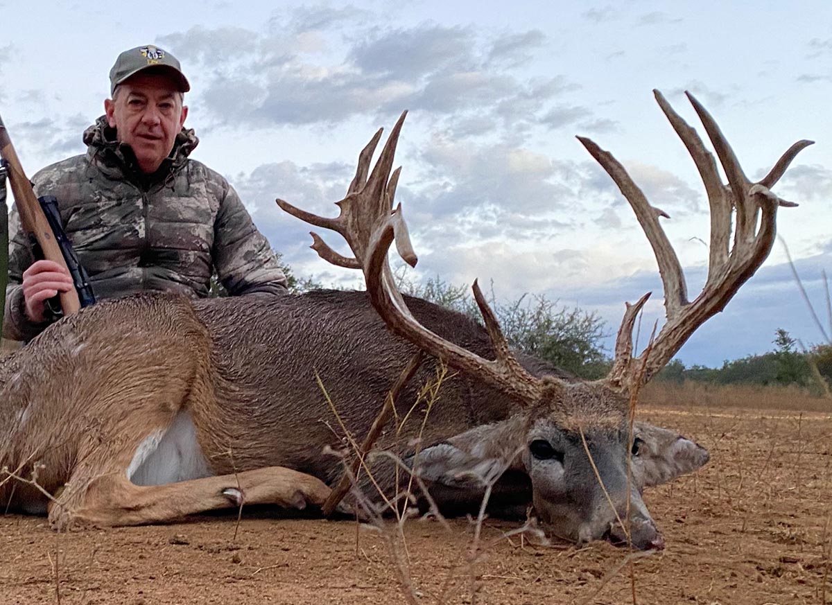 Exclusive Corporate Hunting Lodge